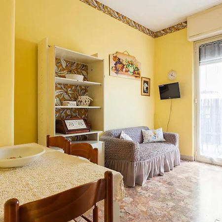 Top Floor Apartment Near Historic Fortino Catania Eksteriør billede
